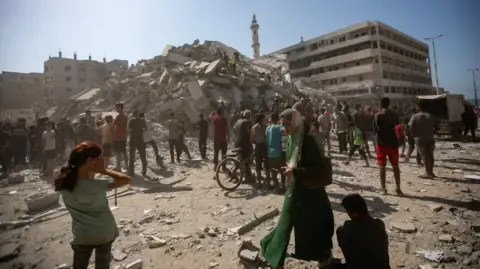 Heightened Military Bombardment Continues in Gaza City