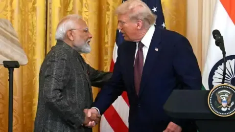 The nation and United States Seek Breakthrough in Day-Long Discussions